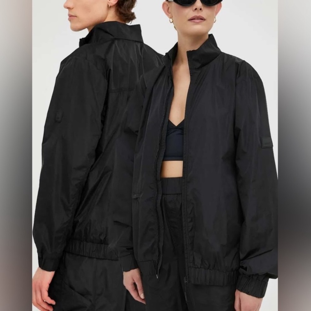Rains NWT Black Small Track Jacket Unisex Oversized Zip Front Pockets Bomber